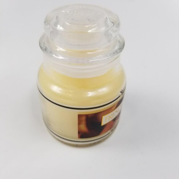 Yankee Candle Small Jar Retired Black Band French Vanilla Housewarmer 3.7 oz - Picture 3 of 6